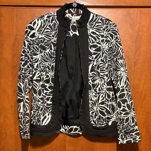 Chico's Black & White Floral Open-Front Blazer